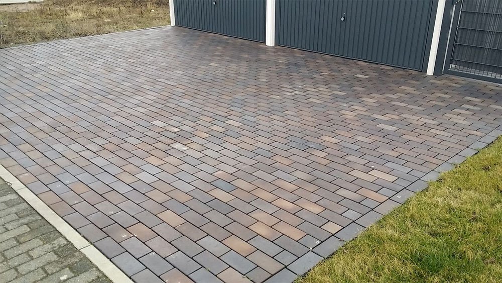 Garagentoreinfahrt Gragentoreinfahrt