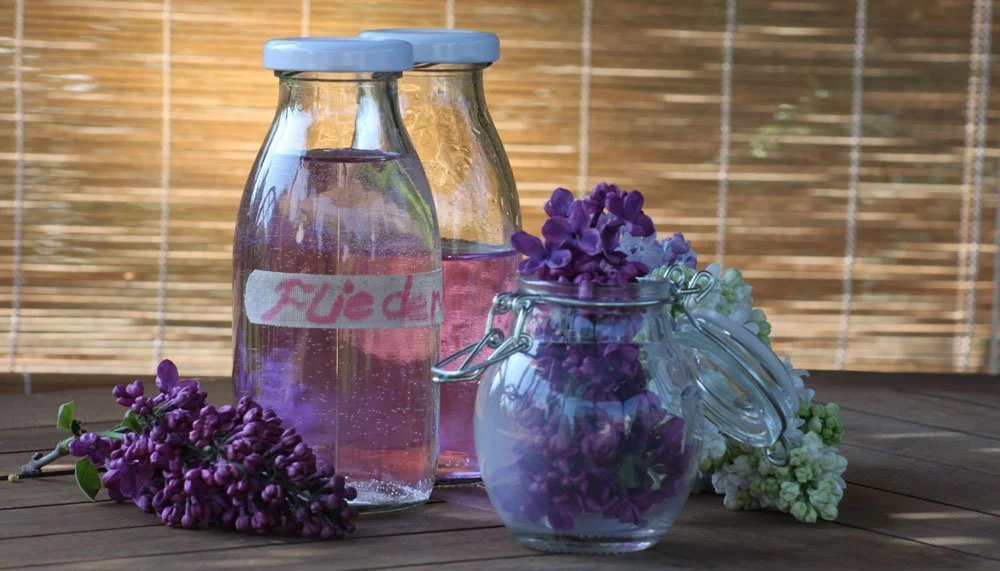 © Osterland - Fotolia.com Fliedersirup