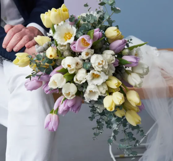 Brautstrauß mit Tulpen